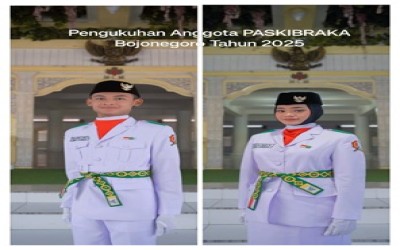 PENGUKUHAN PASKIBRAKA KABUPATEN BOJONEGORO SISWA - SISWI SMAN 1 KASIMAN SIAP KIBARKAN MERAH PUTIH